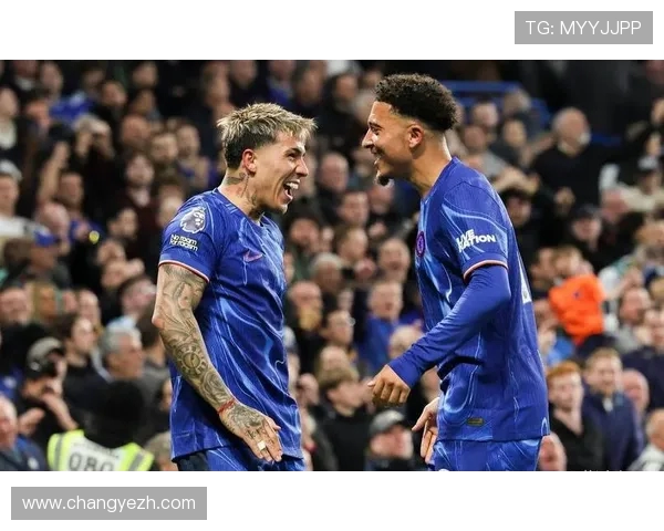 帕尔默两次助攻带领切尔西逆转获欧协决赛胜利展现核心实力