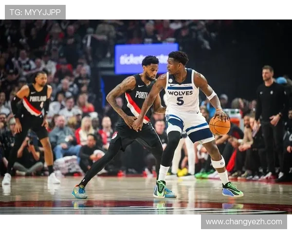 杨瀚森数据全面创新高难救主开拓者客场鏖战仍不敌强势太阳队