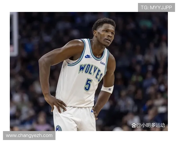 爱德华兹表现出色第三节独揽15分助球队轻松取胜19投9中斩获25分7篮板5助攻